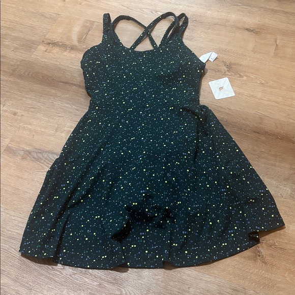 New Fabletics Boost Performance Dress in a green print Small - Picture 4 of 7